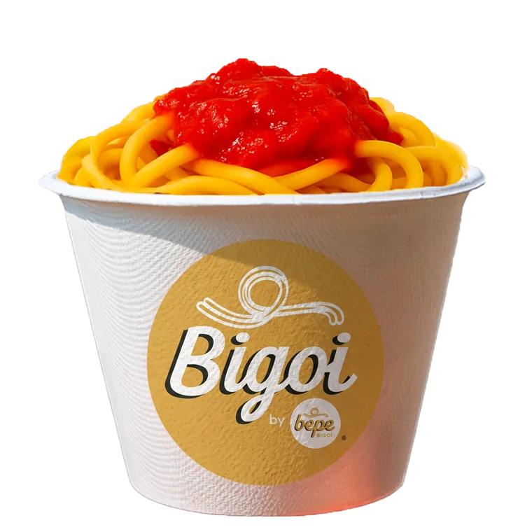 A Bigoi cup with pomodoro sauce